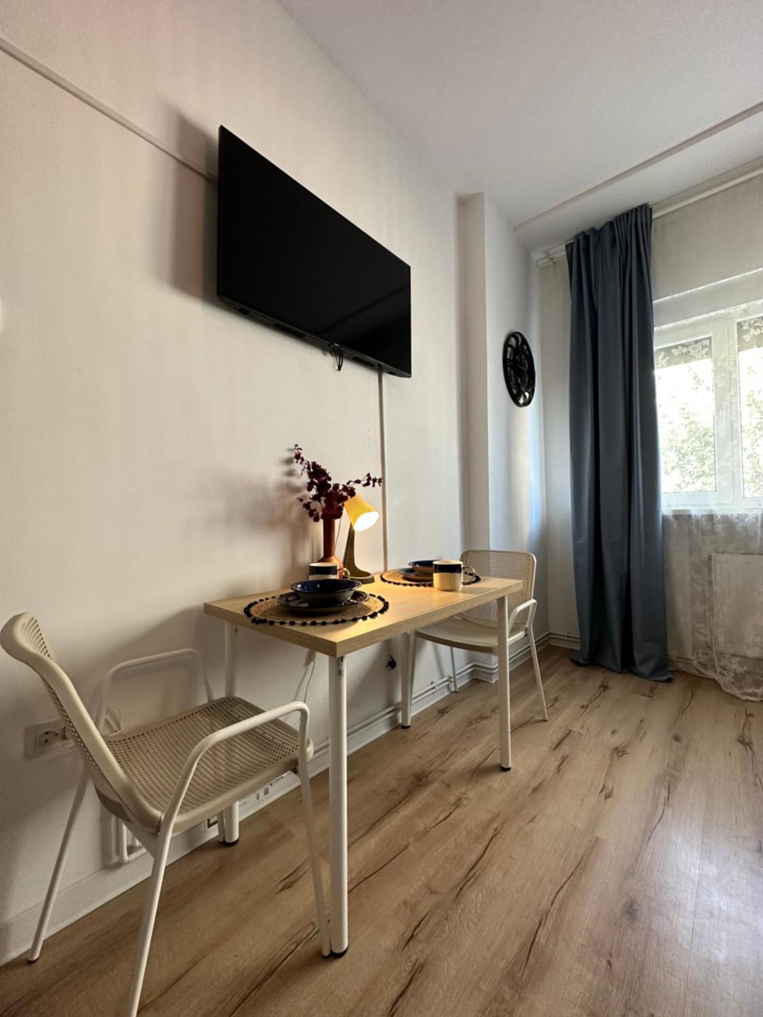 Central Studio Sapphire Apartment Bucharest Exterior photo