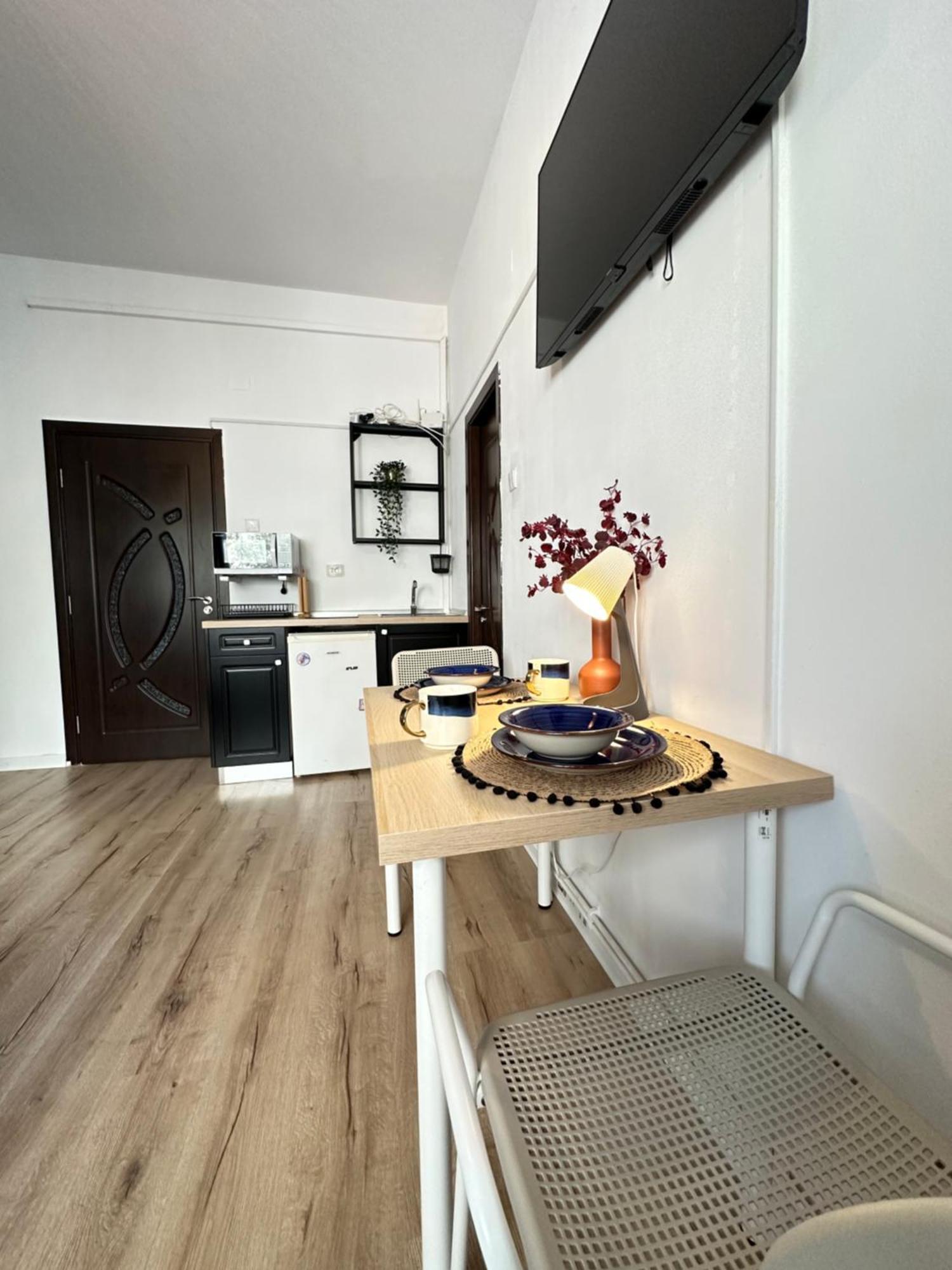 Central Studio Sapphire Apartment Bucharest Exterior photo